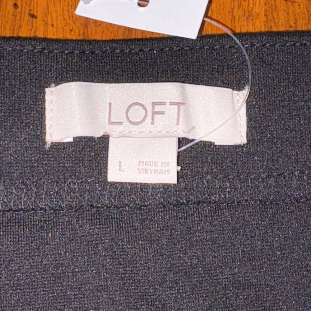 Women’s Loft Skirt Size Large Black NWT - Picture 3 of 6